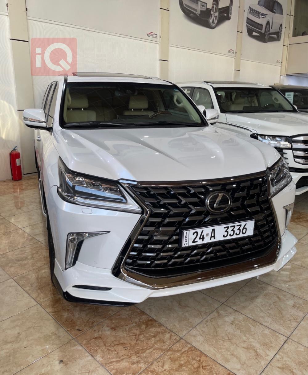 Lexus LX